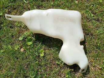 BMW E39 nádobka ostřikovačů pro intensivní čištění - 2