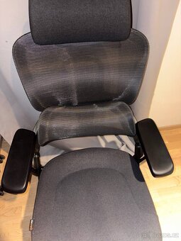 Kancelářská židle AlzaErgo Chair Abyss 2 černá - 2