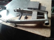 Kawasaki NINJA ZX6R -zadní kyvnà vidlice - 2