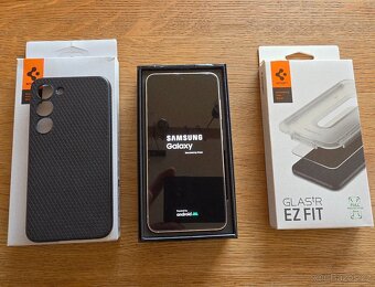 Samsung galaxy S23 256 GB bílý - 2