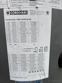 Akumulační nádrž 200 l - 2