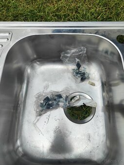 Rohovy drez nový - 2