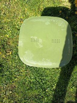 Vermikopostér plastia - 2