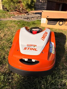 Nová robotická sekačka Stihl RMI 422 P - 2