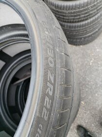 Letní pneu Pirelli p-zero 285/30r22 - 2