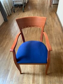 Poctivé čalouněné židle a snídaňové stoly - 2