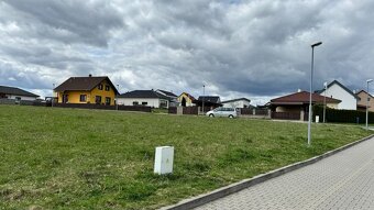Pozemek připravený pro stavbu RD vč sítí Krasová 603m - 2