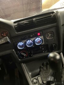 Rámečky budíků e30/e36 - 2