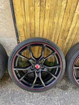 Oem kola Honda Civic type r fk8 5x120 r20 letní pneu - 2