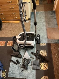 Vysavač prací Bosch AquaWash&Clean 2100 W BWD 421PRO - 2