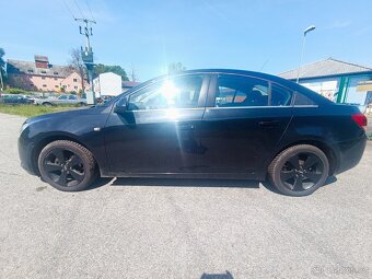 Prodám auto Chevrolet Cruze 1.8 benzin 2011 - 2