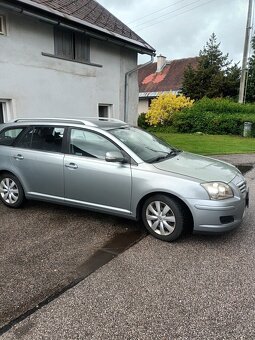 Avensis D-4D 2.0 93kW - 2