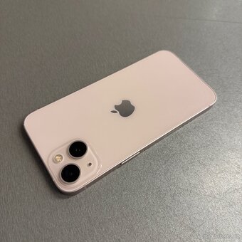 iPhone 13 128GB růžový, pěkný stav, 12 měsíců záruka - 2