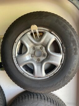 Kola Toyota Rav 4 - 2