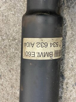 Kardanový hřídel bmw e60 535d - 2