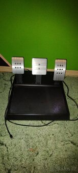 Herní volant Thrustmaster 7300 RS a pedály T3PA GT edice - 2