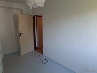 Pokoj k podnájmu v Dejvicích: Skvělé bydlení pro studentku - 2