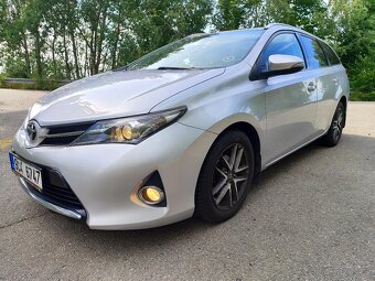 Toyota Auris 1,4 D-4D Touring Sports - 2