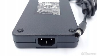 Originální nabíječka adaptér pro notebook Dell GA240PE1-00 - 2