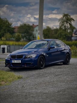 BMW E90 330i LeMans Blau - 2