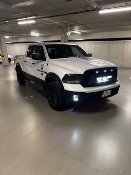 Dodge Ram 1500 - 2