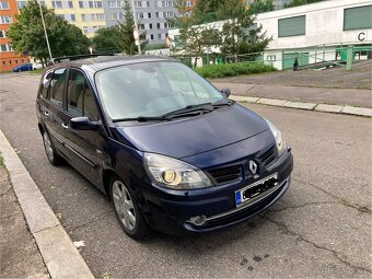 Renault Grand Scenic 2.0DCI 110 kW - 2