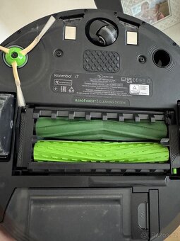 iRobot Roomba i7 robotický vysavač - 2