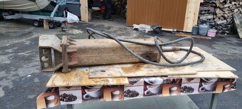 Hydraulicke kladivo - 2