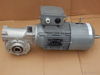 Elektromotor s převodovkou 750W 21ot./1min. + brzda - 2