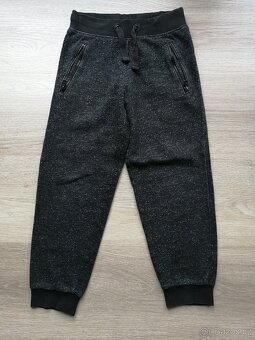 CHLAPECKÉ TEPLÁKY A KRAŤASY - 2