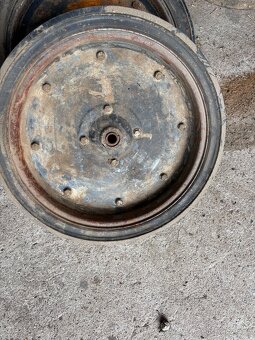Prodám opěrná kola Kverneland optima - 2