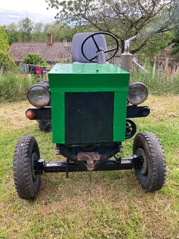 Malotraktor Perkins 2500D - 2