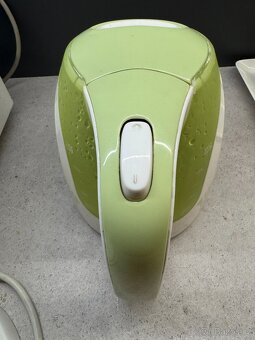 rychlovarná konvice - 2