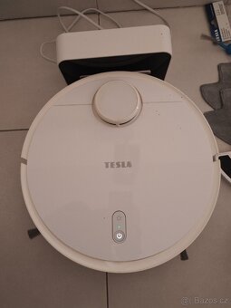 Robotický vysavač Tesla IQ600 - 2