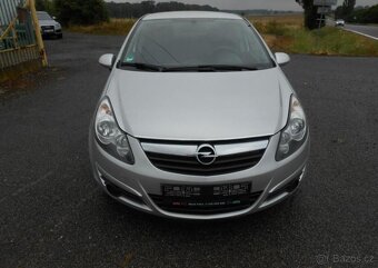 Opel Corsa 1,4 64 kW KLIMA Serviska benzín - 2