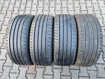 Letní pneu Dunlop 225/45/19 - 2