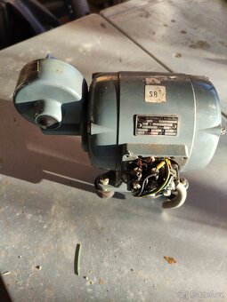 Motory s převodovkou - 2