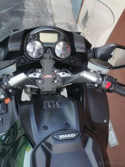 Kawasaki GTR 1400 krasna facelift - 2