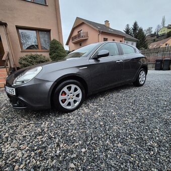 Alfa romeo Giulietta 1,6 JTDM,2010,klima,sada pneu - 2