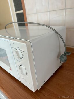 Mikrovlnná trouba ETA 0195 (objem 20 l, výkon 800 W) - 2