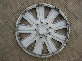 Poklice 1x-Peugeot 15" + 1x-Škoda 15" - 2