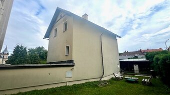 Pronájem vícegeneračního domu 234 m², pozemek 303 m² Smetano - 2