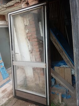 Vchodové dveře na stavbu - 2