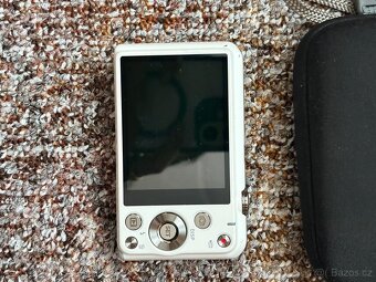 Digitální fotoaparát Casio - 2
