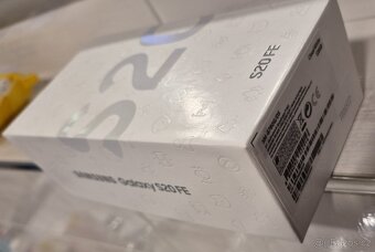 Samsung galaxy S20 FE - 2