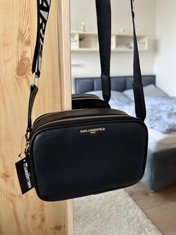 ČERNÁ CROSSBODY KABELKA KARL LAGERFELD - 2