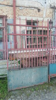 Stará brána s brankou - 2