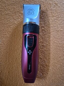 Strojek na stříhání pejsků. - 2