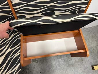 Nová rohová lavice s úložným prostorem - 2