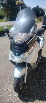 Skútr piaggio x8 200 ccm st TP, spíše na dily info po tel. - 2